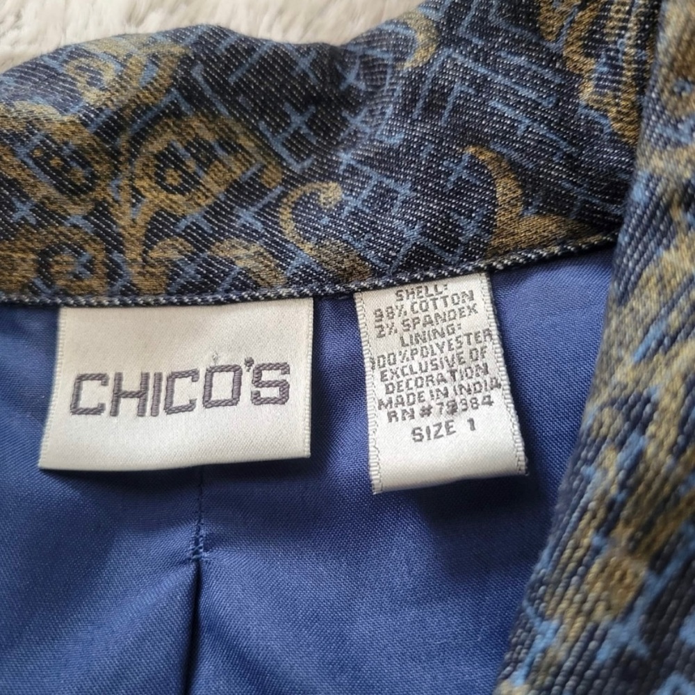 SOLD ๐จ Chico's Jacket Sz 1 MEDIUM long sleeve zip front - Picture 7 of 8